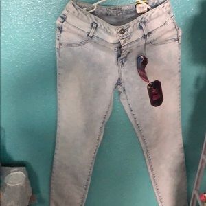 High rise sculpting skinny